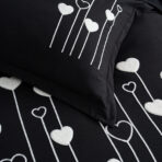 Heart luksuzna posteljina za francuski ležaj sa vezenim detaljima – Black mode - Slika 4