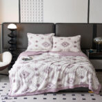 Luksuzni 3D krzneni set za francuski ležaj – Prekrivač + 2 Jastučnice Lila