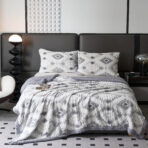 Luksuzni 3D krzneni set za francuski ležaj – Prekrivač + 2 Jastučnice Sivi