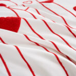 Heart luksuzna posteljina za francuski ležaj sa vezenim detaljima – White mode - Slika 3