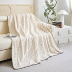 Premium soft touch prekrivač „Elegance“ 150x200 Bež