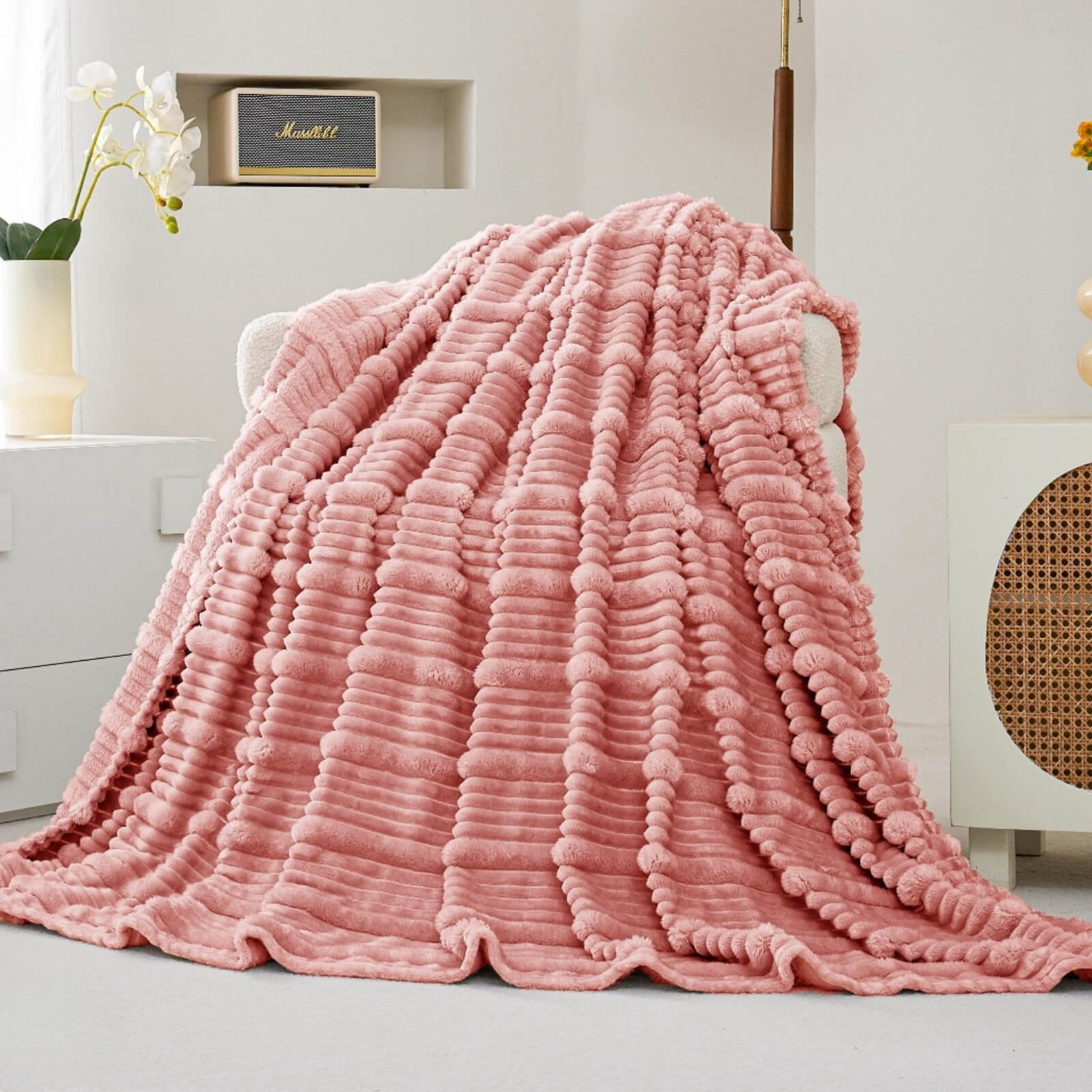 prekrivac cebe (3) Luksuzni prekrivač – ćebe 200x230 Roze - Slika 1